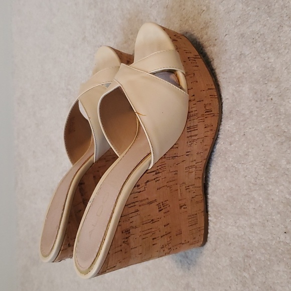 Aldo platform sandals. Size 6.5 - Picture 5 of 6
